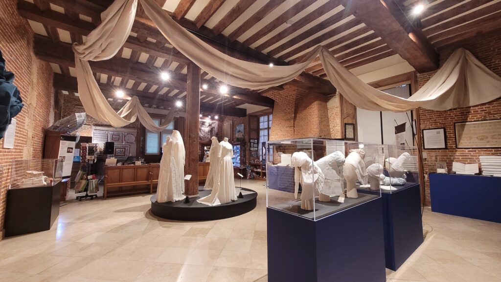 exposition mon trousseau de mariage